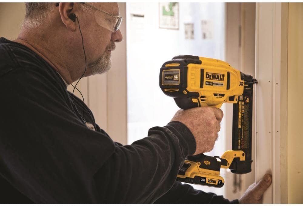 DEWALT DCN680B 20V MAX* XR® 18 GA Cordless Brad Nailer (Tool Only) - Image 5