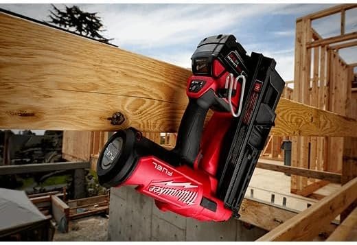 M18 FUEL 30 Degree Framing Nailer - Image 2